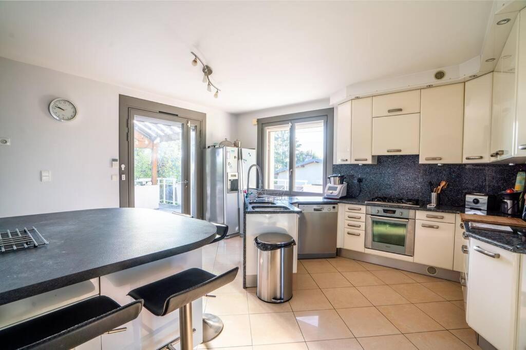 Villa Maison Vue Semnoz à Annecy Extérieur photo